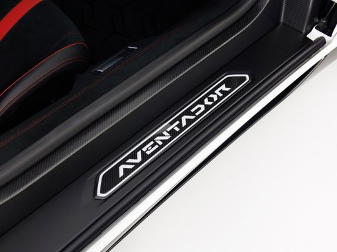 Used 2016 Lamborghini Aventador LP 750-4 Superveloce AWD/4WD image 46