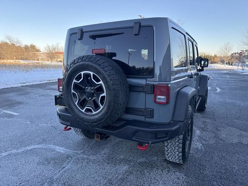Used 2013 Jeep Wrangler Unlimited Rubicon image 14