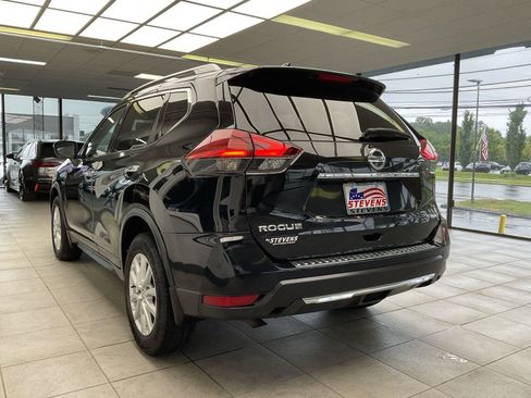 Used 2017 Nissan Rogue SV AWD/4WD image 7
