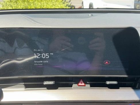 Certified 2025 Kia Sportage EX AWD/4WD image 15