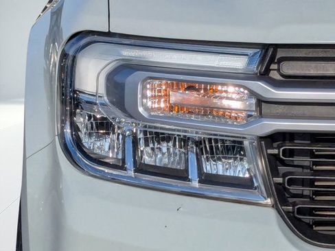 Used 2022 Ford Maverick Lariat w/ Equipment Group 500A Standard image 9