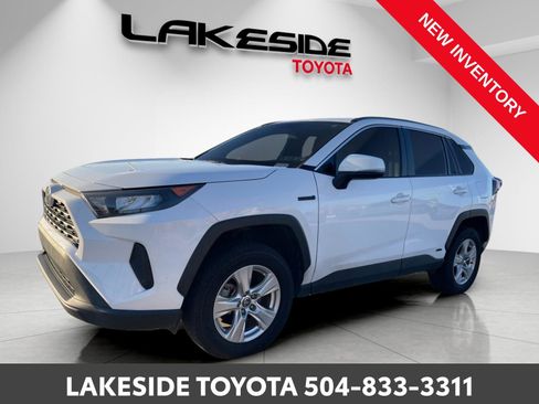 Certified 2021 Toyota RAV4 LE image 3