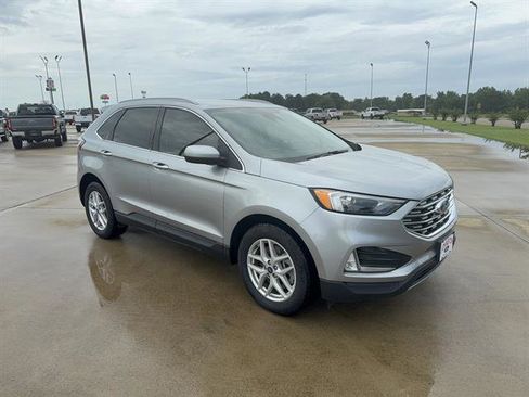 Used 2022 Ford Edge SEL w/ Convenience Package AWD/4WD image 2