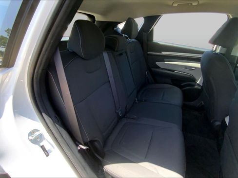 Used 2022 Hyundai Tucson SE FWD image 19