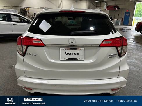 Used 2020 Honda HR-V Touring image 7