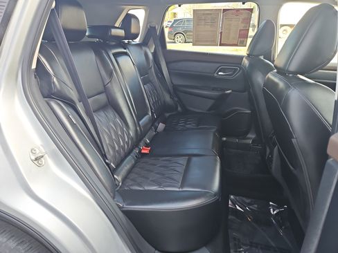 Used 2023 Nissan Rogue Platinum w/ Platinum Premium Package image 15