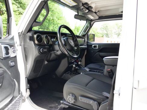 Used 2020 Jeep Wrangler Unlimited Sport S AWD/4WD image 16