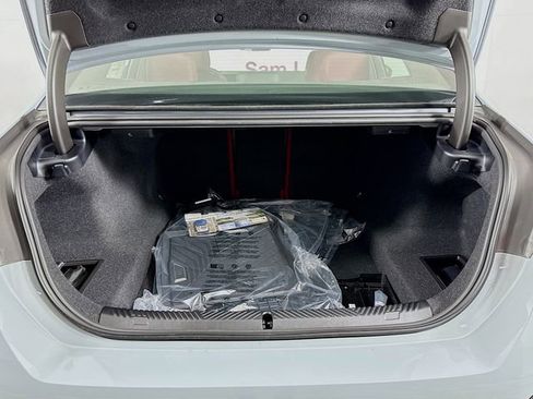 Used 2025 BMW 530i xDrive 530i xDrive w/ M Sport Package image 27