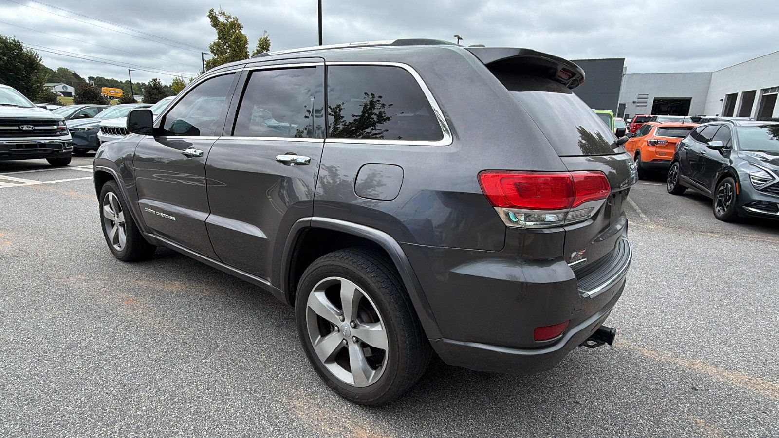Used 2014 Jeep Grand Cherokee Overland w/ Advanced Technology Group RWD image 10
