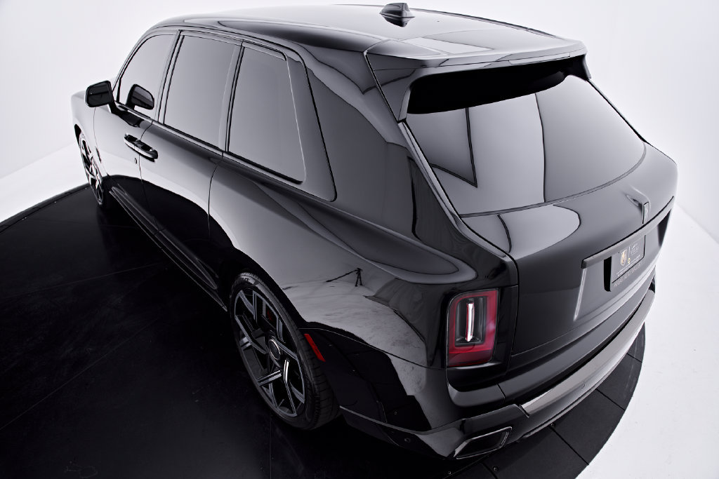 Used 2025 Rolls-Royce Cullinan Black Badge AWD/4WD image 26
