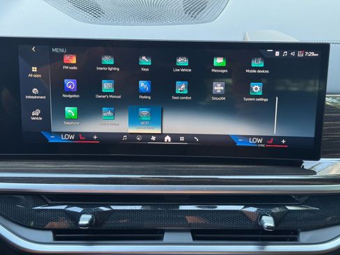 Used 2024 BMW X5 xDrive50e w/ M Sport Package AWD/4WD image 29