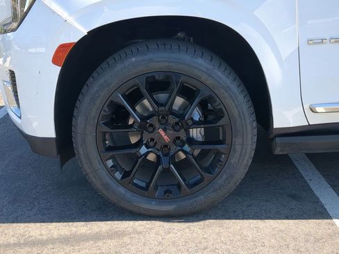 Used 2022 GMC Yukon XL Denali RWD image 37