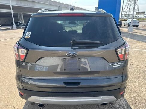 Used 2018 Ford Escape Titanium FWD image 3