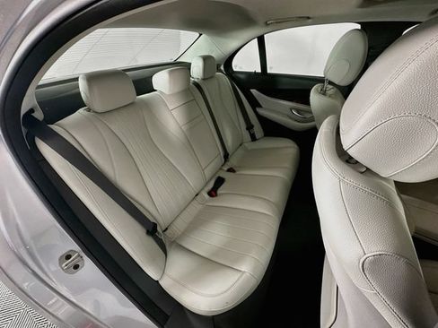 Certified 2022 Mercedes-Benz E 350 4MATIC Sedan image 27
