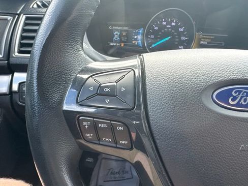 Used 2018 Ford Explorer XLT w/ Equipment Group 201A AWD/4WD image 24