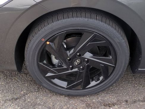 New 2026 Hyundai Elantra SEL Sport Premium FWD image 9