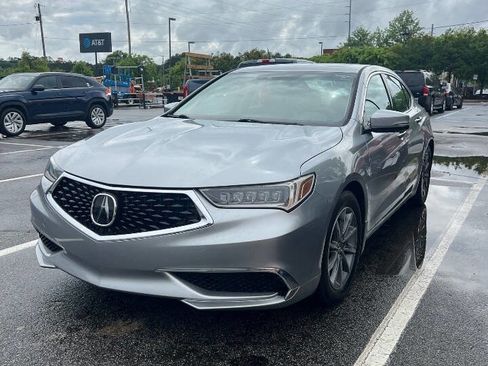 Used 2018 Acura TLX w/ Technology Package image 2