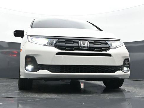 Used 2025 Honda Odyssey Sport-L image 41