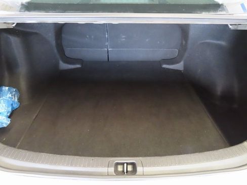 Used 2024 Toyota Corolla LE image 30