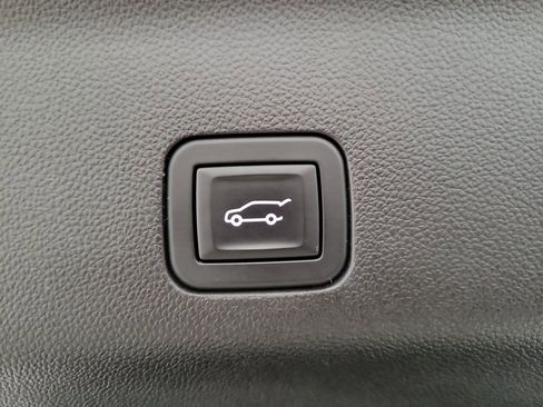 Certified 2024 Chevrolet Tahoe LT w/ Luxury Package image 22