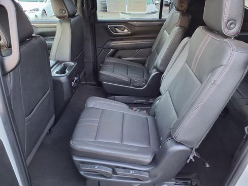 Used 2022 Chevrolet Suburban RST w/ Luxury Package image 9