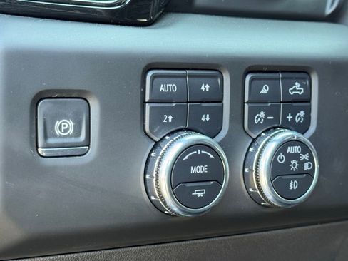 Used 2025 GMC Sierra 1500 AT4X w/ AT4X AEV Edition image 26