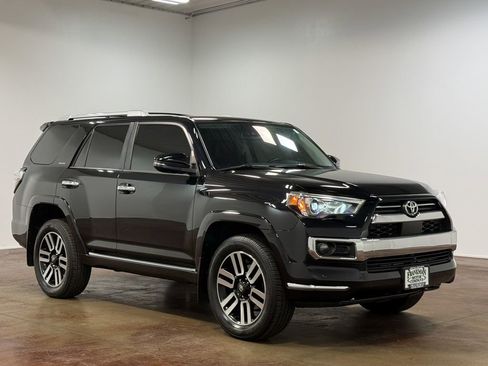 Used 2024 Toyota 4Runner Limited image 23