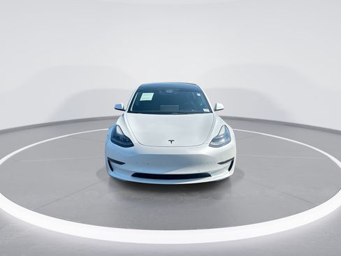 Used 2022 Tesla Model 3 Long Range AWD/4WD image 3