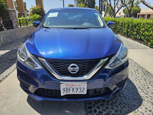Used 2019 Nissan Sentra SV FWD image 2