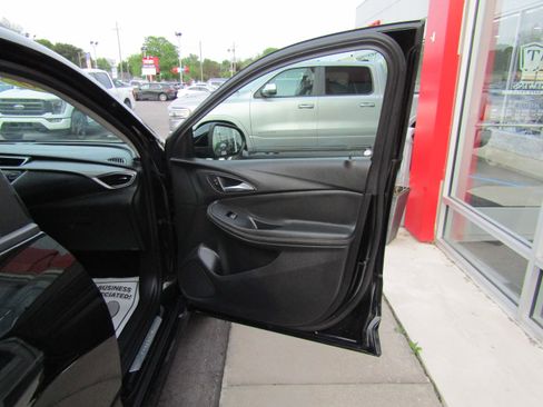 Used 2020 Buick Encore GX Select w/ Sport Touring Package AWD/4WD image 12