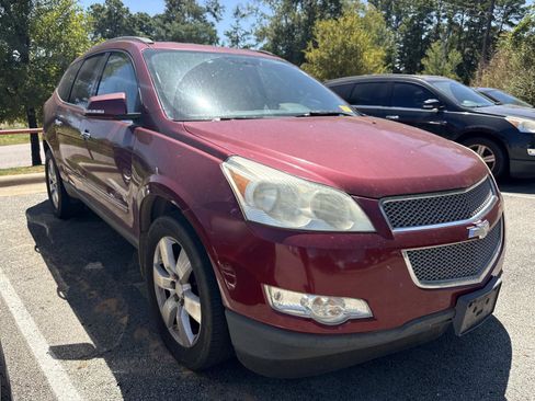 Used 2011 Chevrolet Traverse LTZ FWD image 1