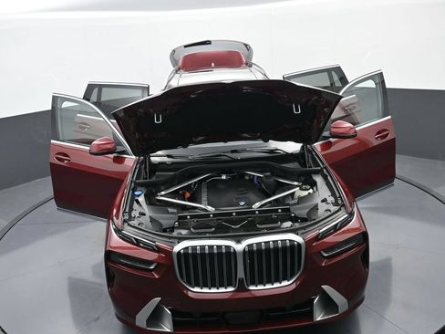 Used 2026 BMW X7 xDrive40i AWD/4WD image 41