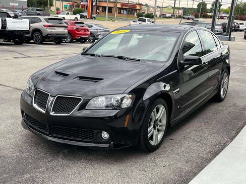 Used 2009 Pontiac G8 w/ Premium Package RWD image 7
