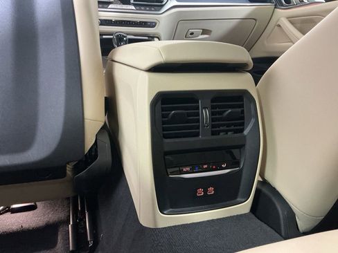 Certified 2023 BMW 430i 430i w/ Convenience Package image 18