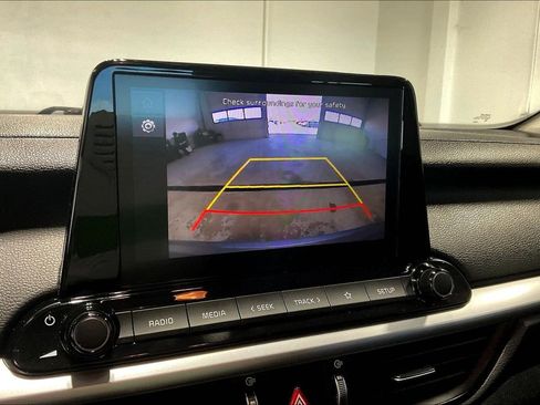 Used 2024 Kia Forte LXS image 28