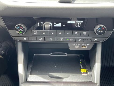 New 2026 Subaru Outback Touring XT AWD/4WD image 10