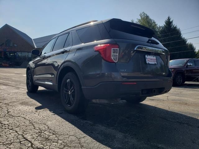 Used 2020 Ford Explorer XLT w/ Comfort Package AWD/4WD image 5