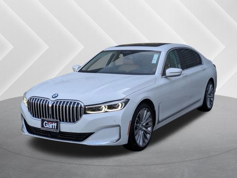 Used 2022 BMW 750i xDrive image 1