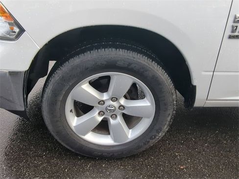 Certified 2022 RAM 1500 Classic SLT w/ Electronics Group image 13