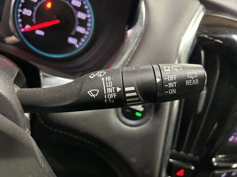 Used 2023 Chevrolet Traverse LT w/ LPO, Floor Liner Package image 22