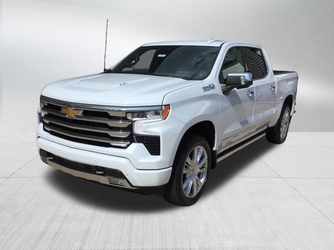 New 2026 Chevrolet Silverado 1500 High Country AWD/4WD image 2