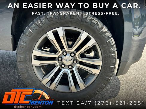 Used 2019 GMC Yukon XL Denali w/ Denali Ultimate Package AWD/4WD image 35