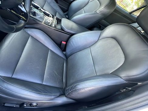 Used 2018 Kia Stinger RWD image 12