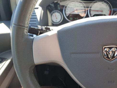 Used 2010 Dodge Grand Caravan SXT image 20