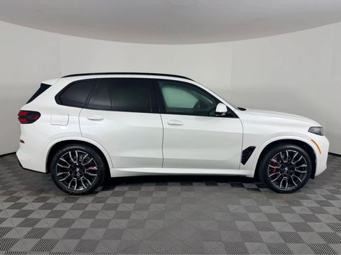 New 2026 BMW X5 xDrive50e w/ M Sport Package image 3