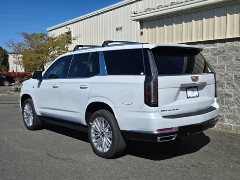 New 2026 Cadillac Escalade Luxury image 4