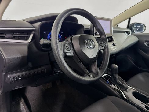 Used 2026 Toyota Corolla LE FWD image 20