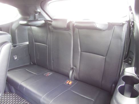 Used 2024 Toyota Highlander XSE AWD/4WD image 17