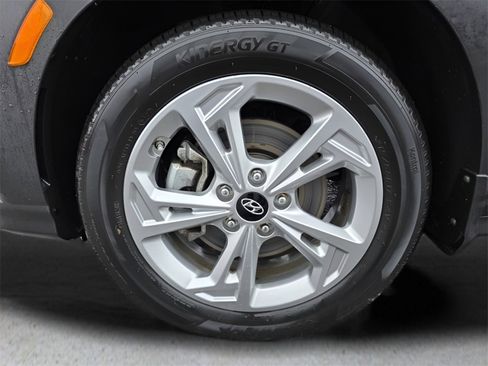 Used 2023 Hyundai Kona SEL image 11