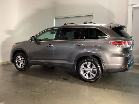 Used 2015 Toyota Highlander XLE image 9